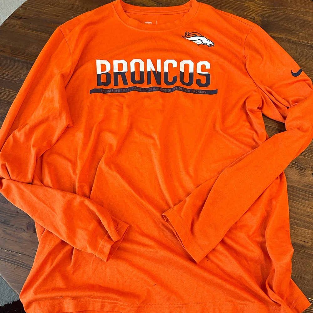 Broncos long sleeve T shirt Nike